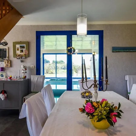 Villa With Indoor Pool Jacuzzi Sauna *